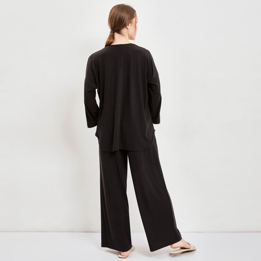Yumna Black - Image 4